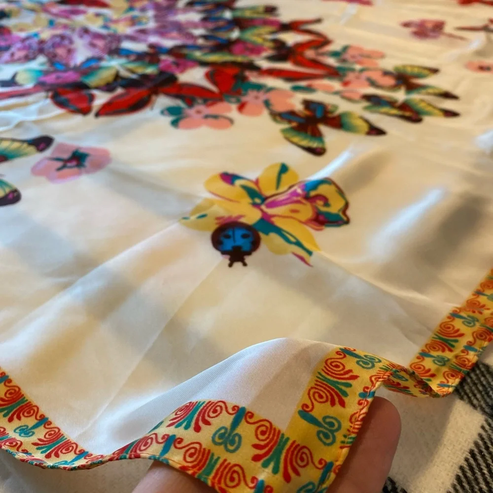 Large 100% Silk Floral & Butterfly Scarf 🌿🌺🐞🦋